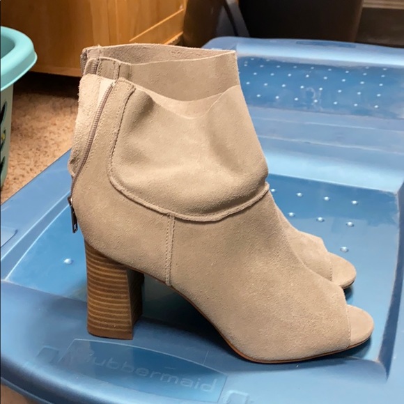 Size 9 Taupe Booties - Picture 1 of 10